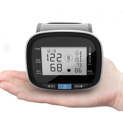 ISO13485 21.5cm Monitor Tekanan Darah Pergelangan Tangan Oscillographic Dengan Pulse Oximeter